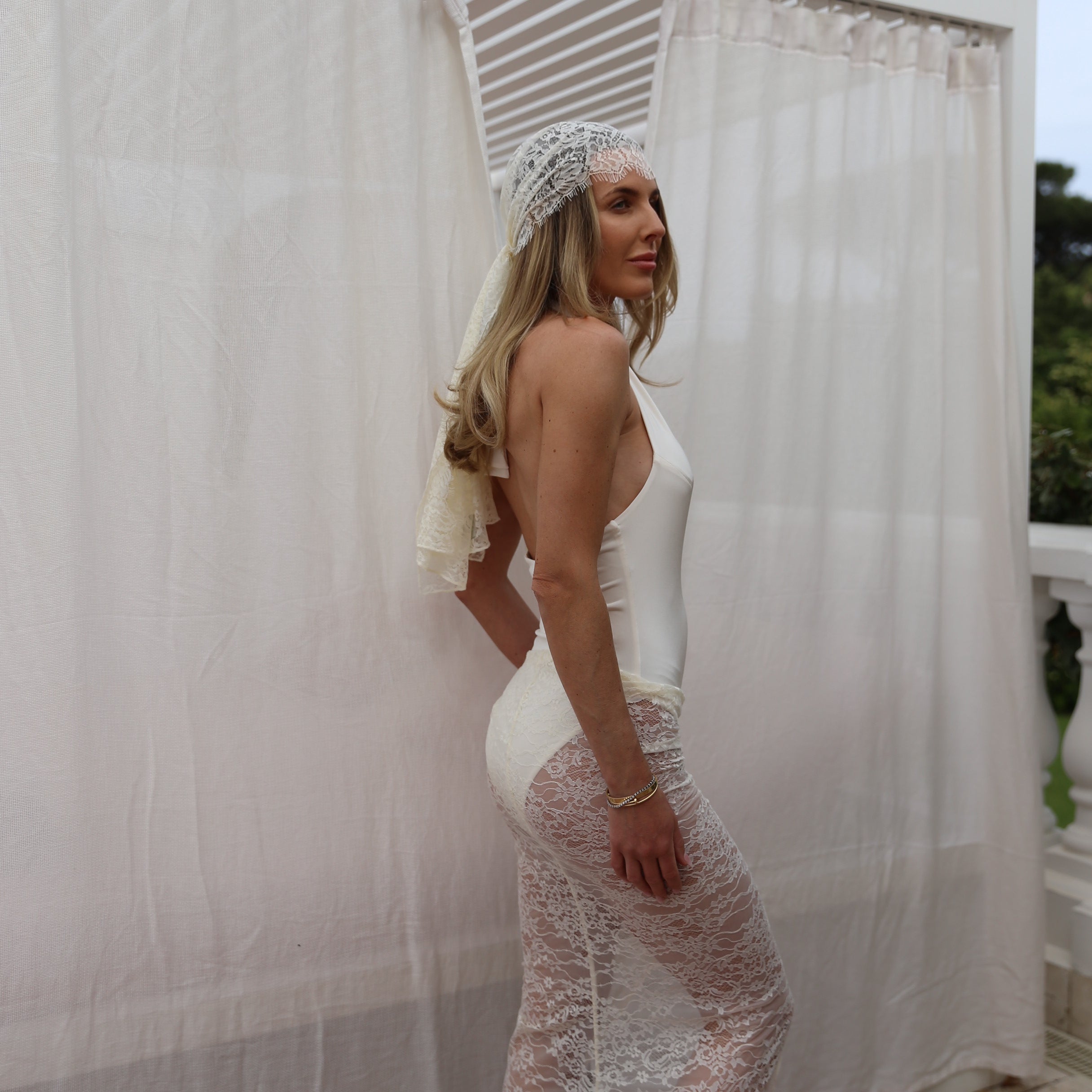 Lovisa bodysuit & lace skirt