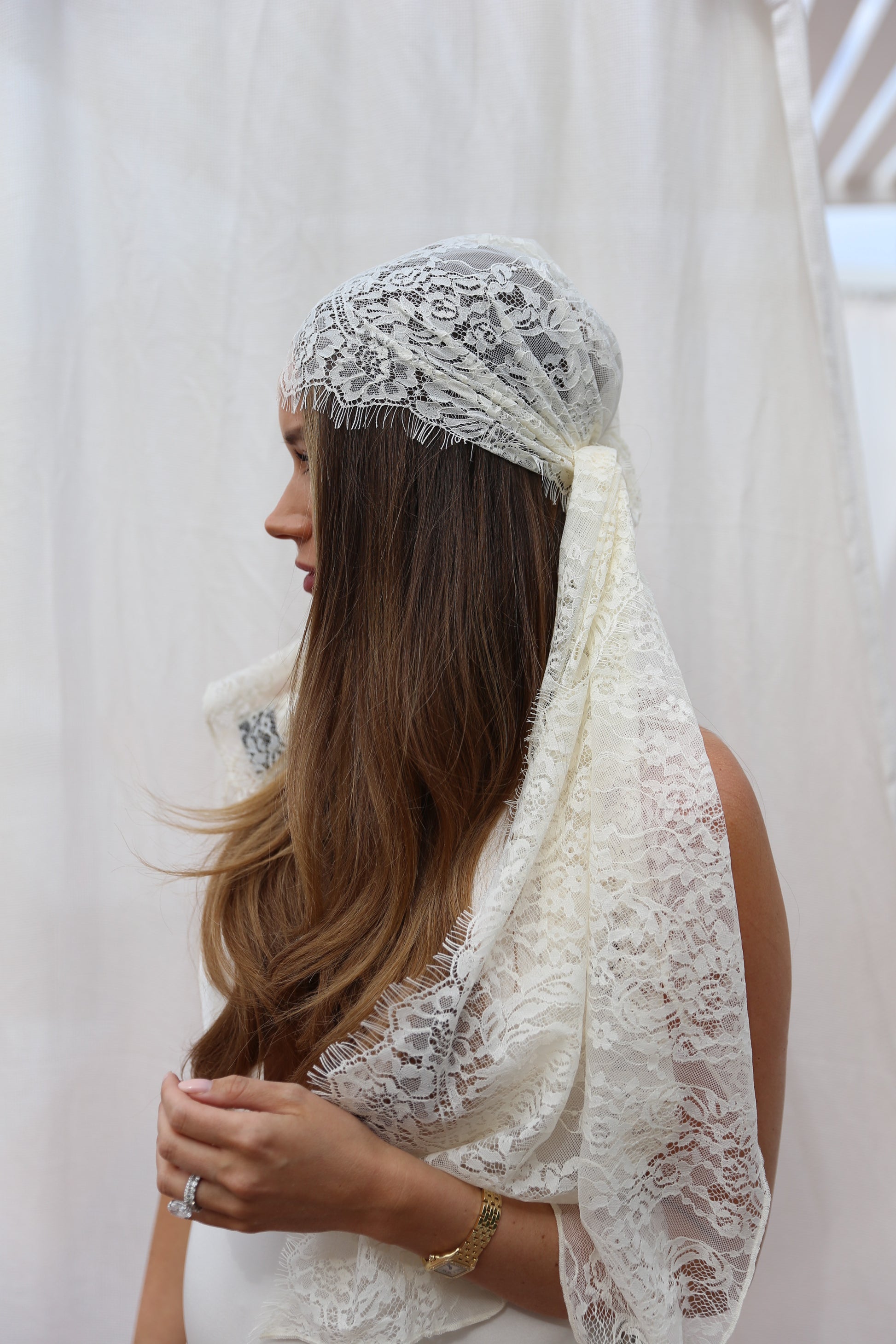 Lovisa lace scarf