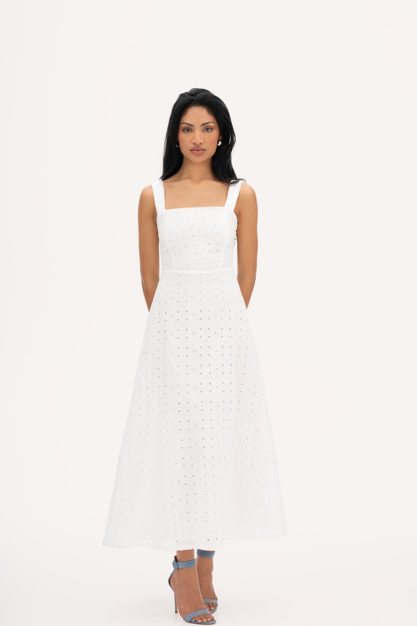 تطريز فستان بينيلوبي