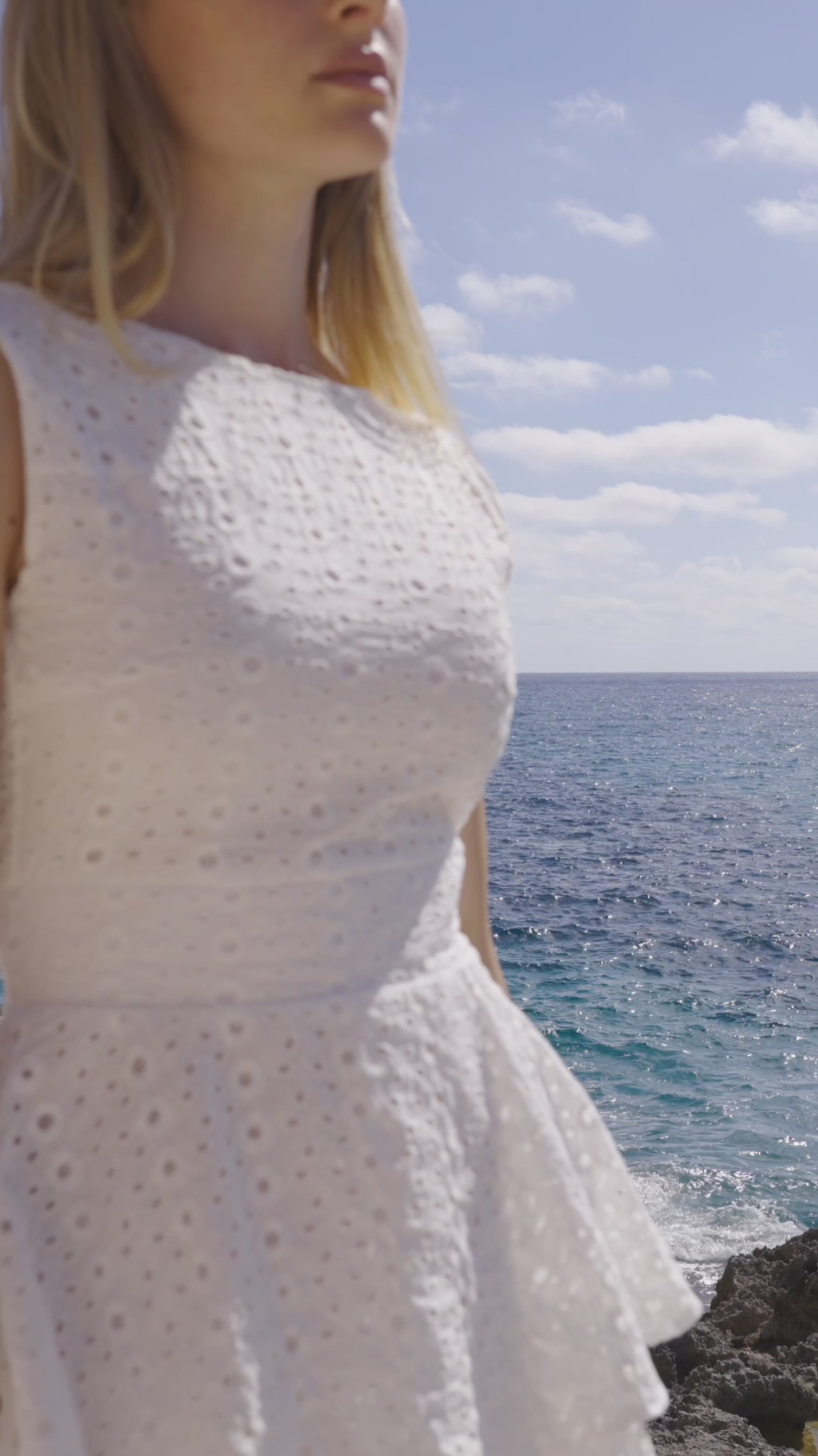 فستان أريانا